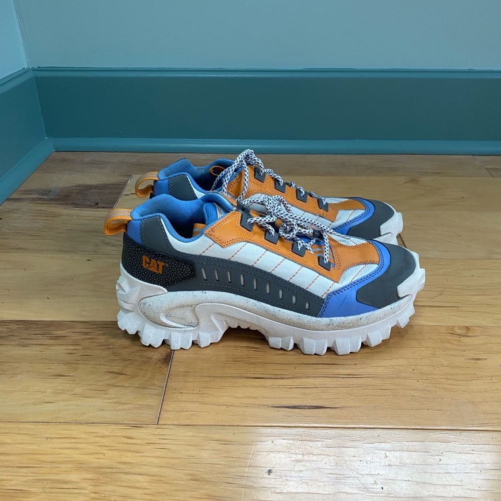 CAT rugged sneaker size 9